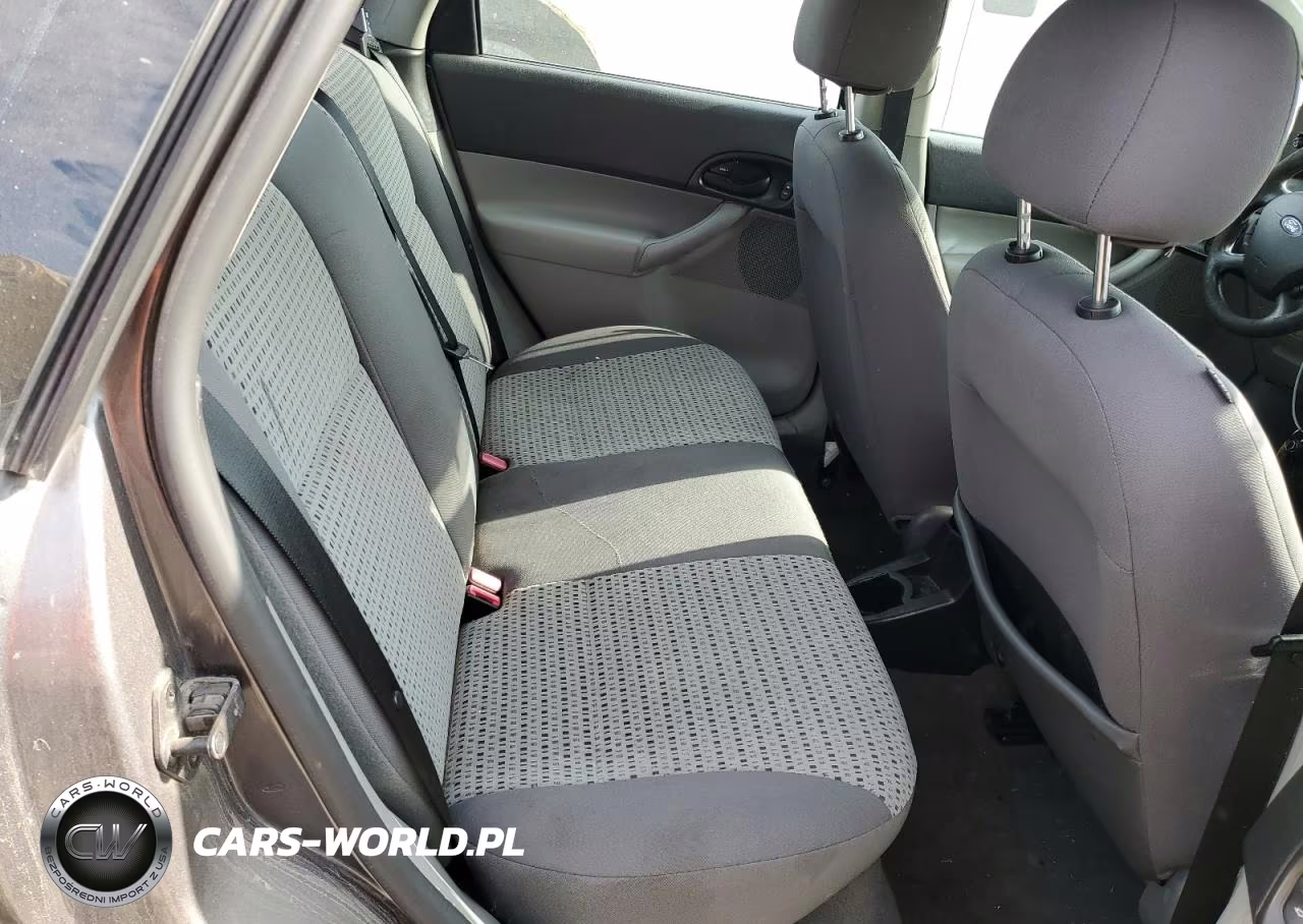 2007 Ford Focus Zx4 VIN:1FAHP34N87W176930 - 10