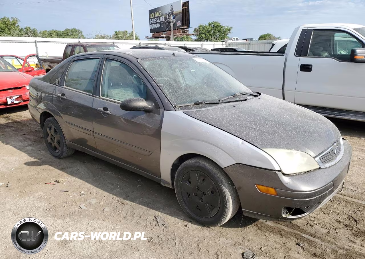 2007 Ford Focus Zx4 VIN:1FAHP34N87W176930 - 4