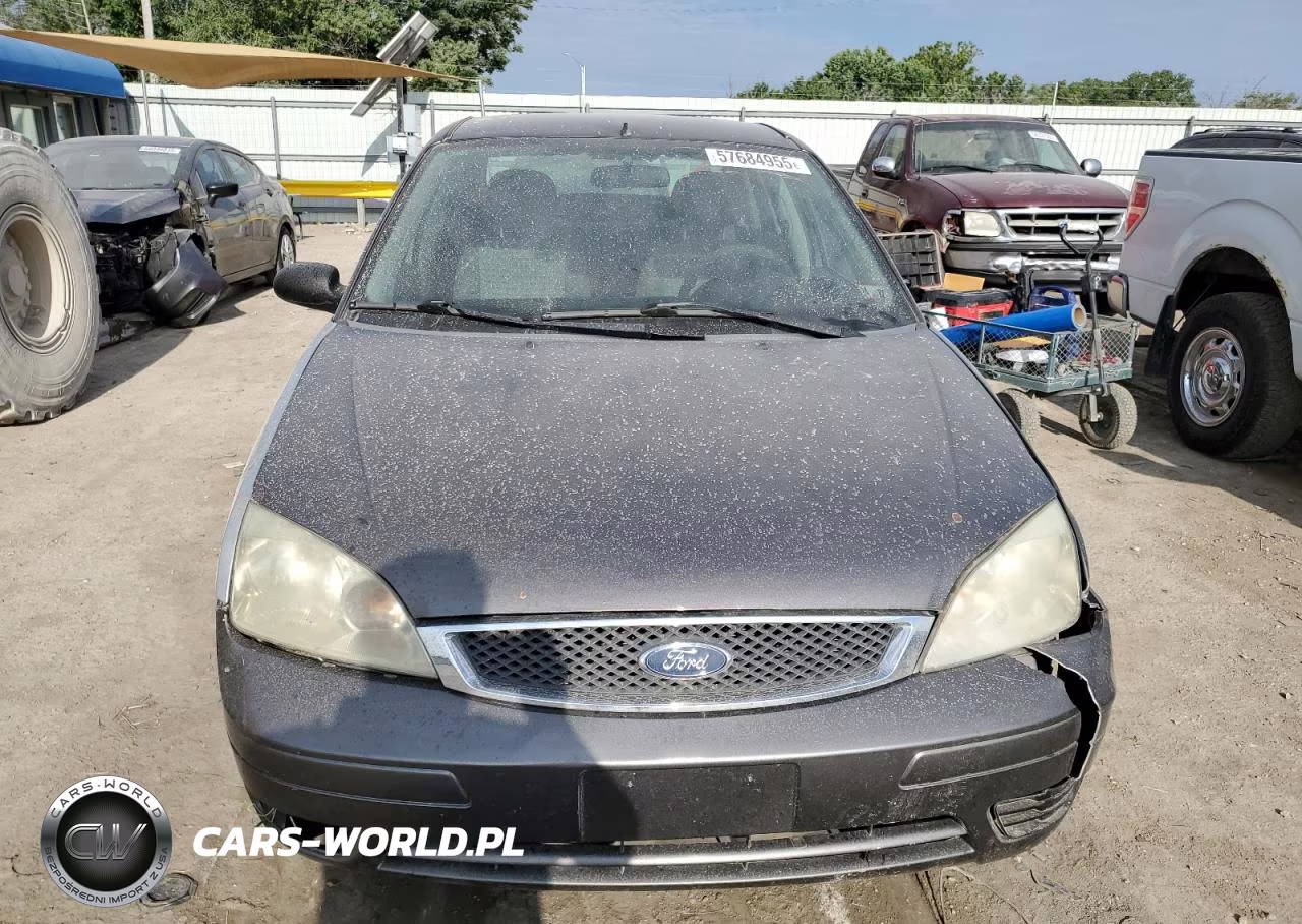 2007 Ford Focus Zx4 VIN:1FAHP34N87W176930 - 5