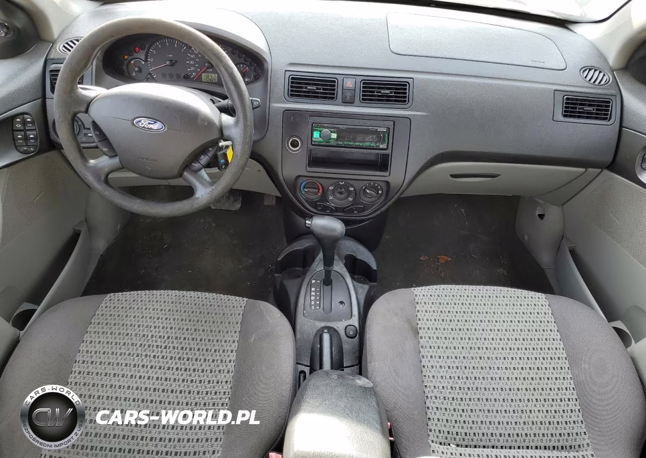 2007 Ford Focus Zx4 VIN:1FAHP34N87W176930 - 8