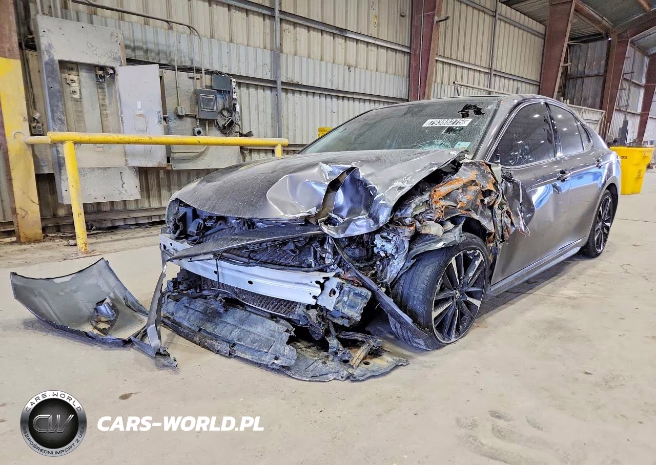 2020 Toyota Camry Xse – zdjęcie 1 z 12