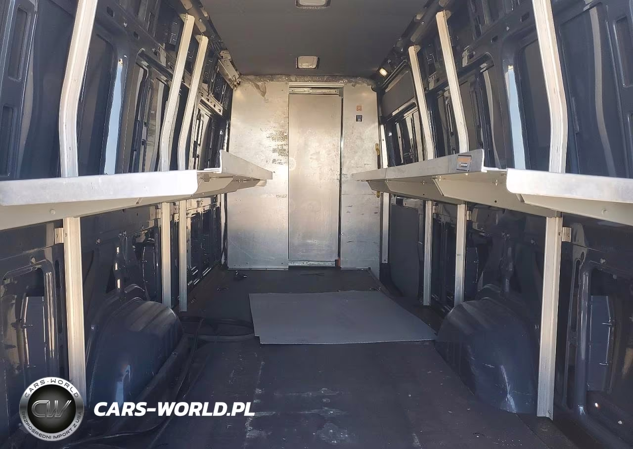 2019 Mercedes-Benz Sprinter 2500 VIN:WD4PF1CDXKP129834 - 10