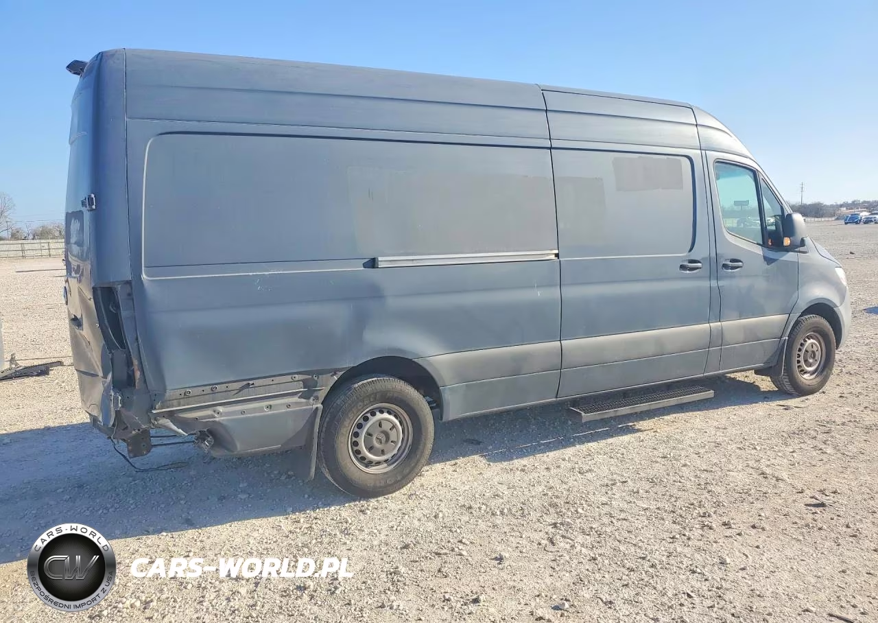 2019 Mercedes-Benz Sprinter 2500 VIN:WD4PF1CDXKP129834 - 3