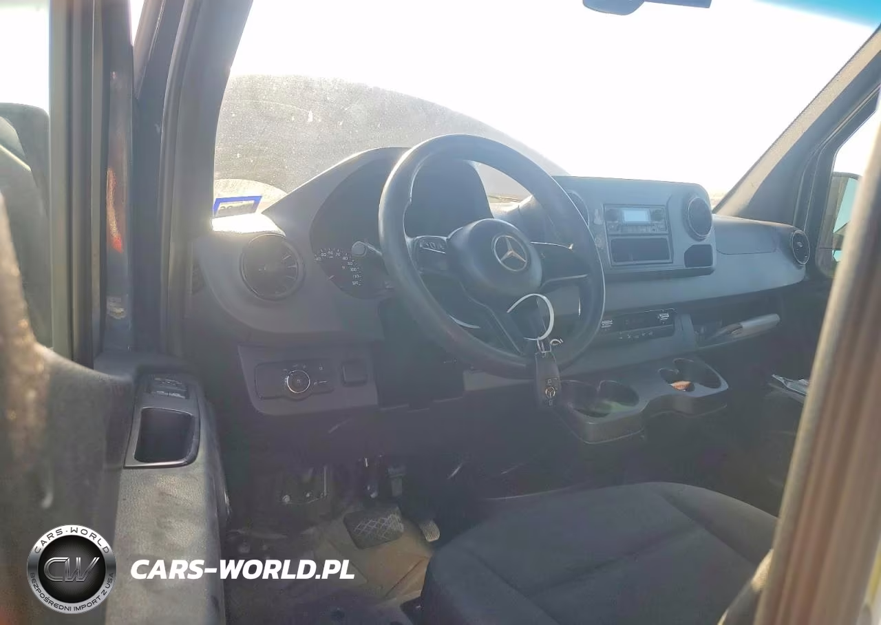 2019 Mercedes-Benz Sprinter 2500 VIN:WD4PF1CDXKP129834 - 8