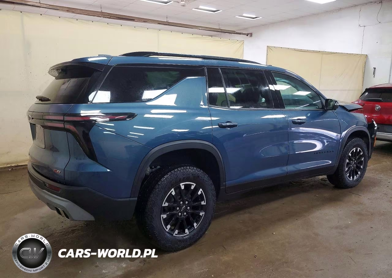 2026 Chevrolet Traverse Z71 VIN:1GNEVJKS3TJ100868 - 3