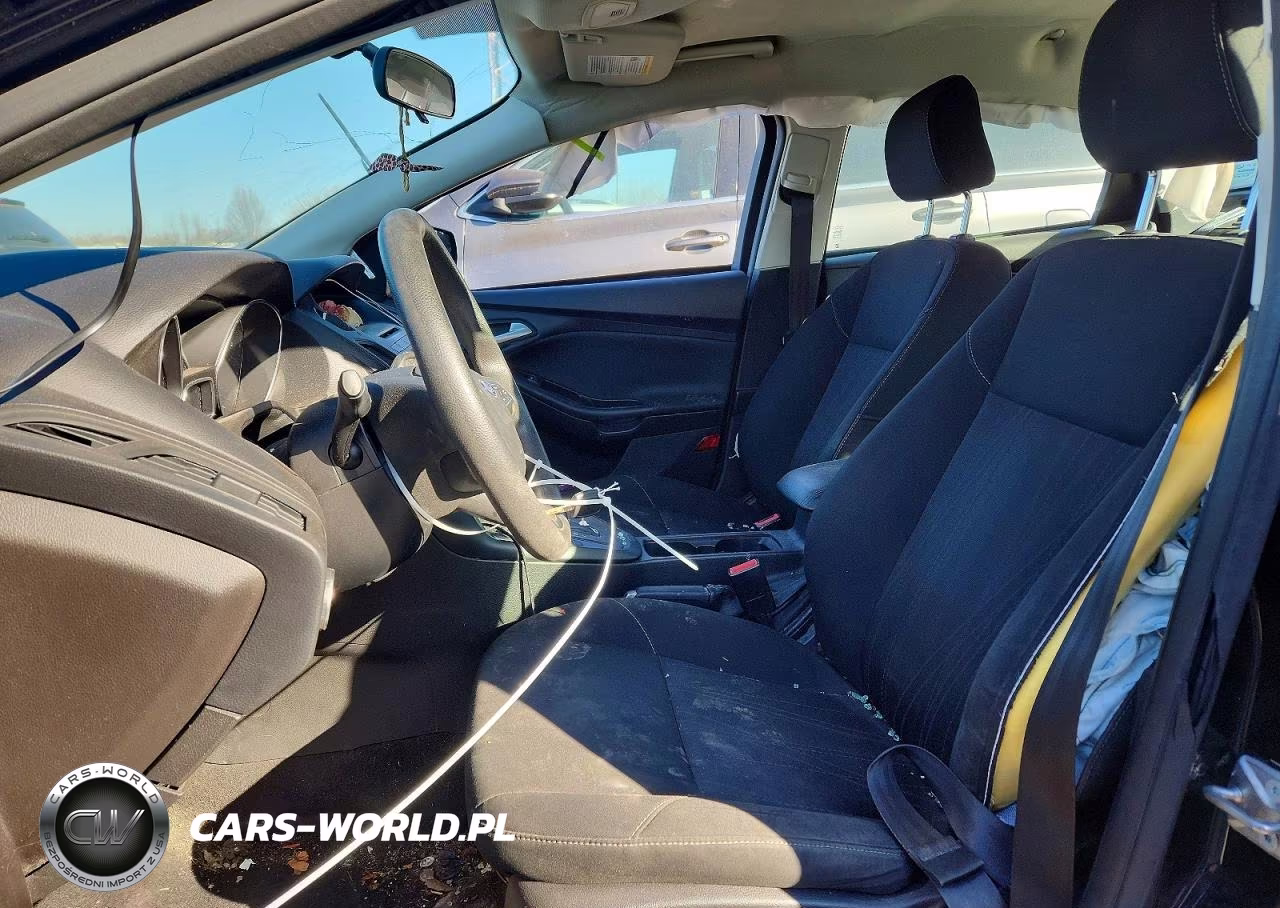 2017 Ford Focus Se VIN:1FADP3F28HL323414 - 7
