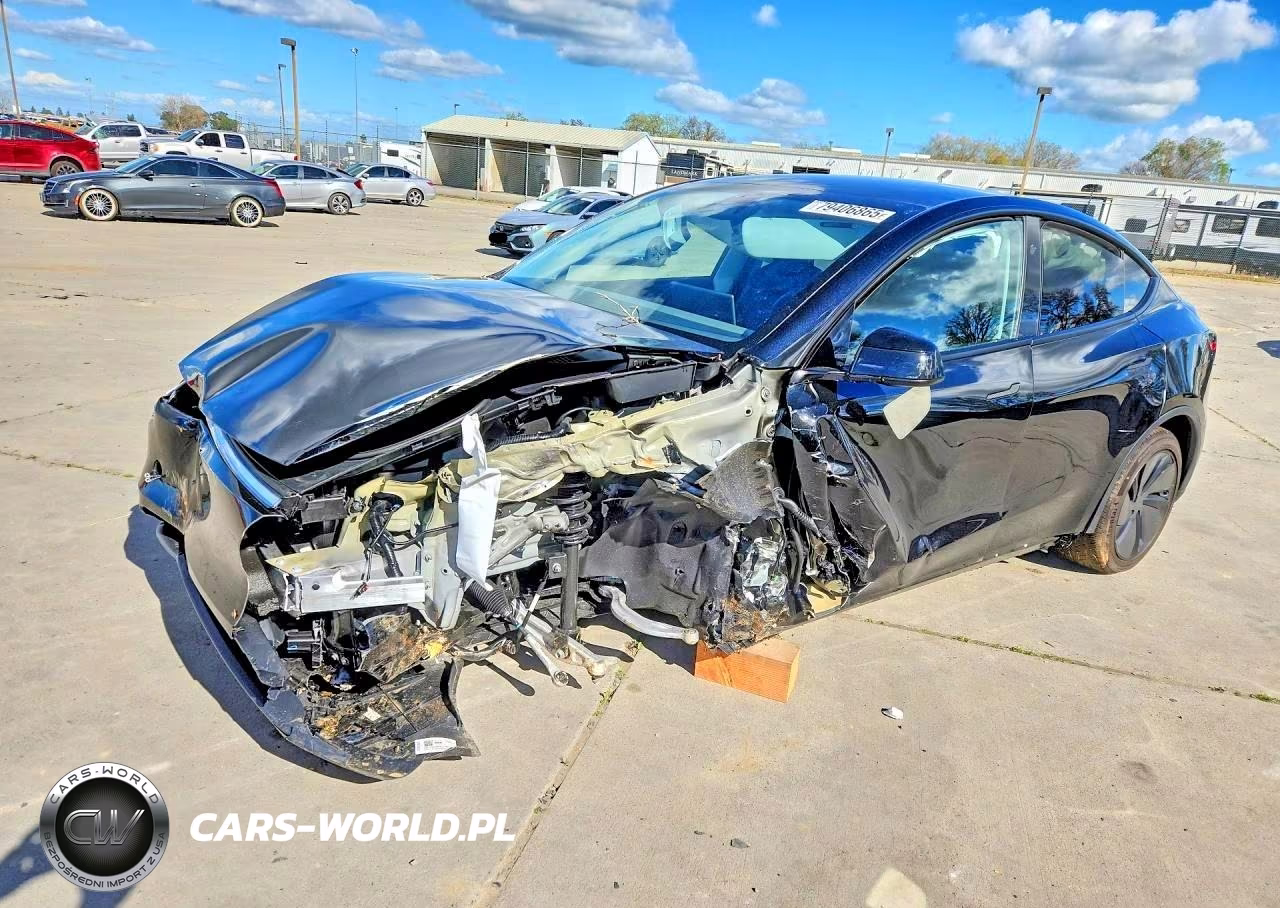 2026 Tesl Model Y