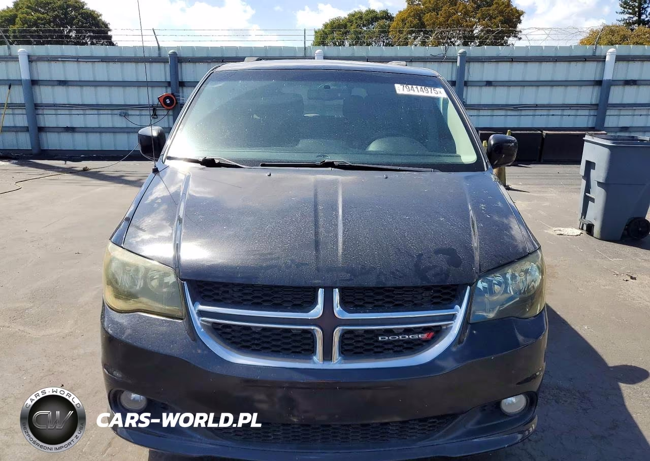 2012 Dodge Grand Caravan Crew VIN:2C4RDGDG1CR288133 - 5
