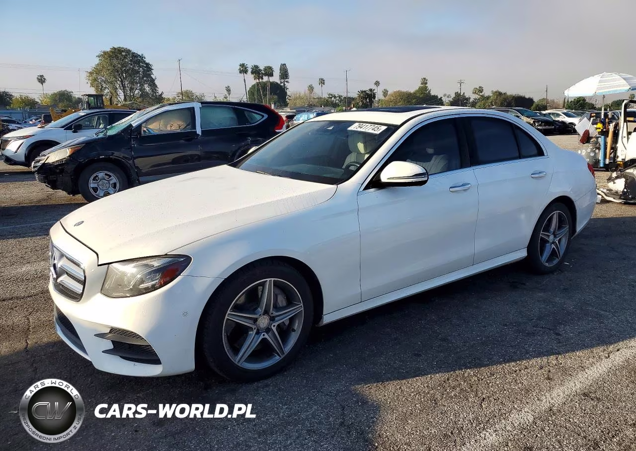 2017 Mercedes-Benz E 300 – zdjęcie 1 z 12