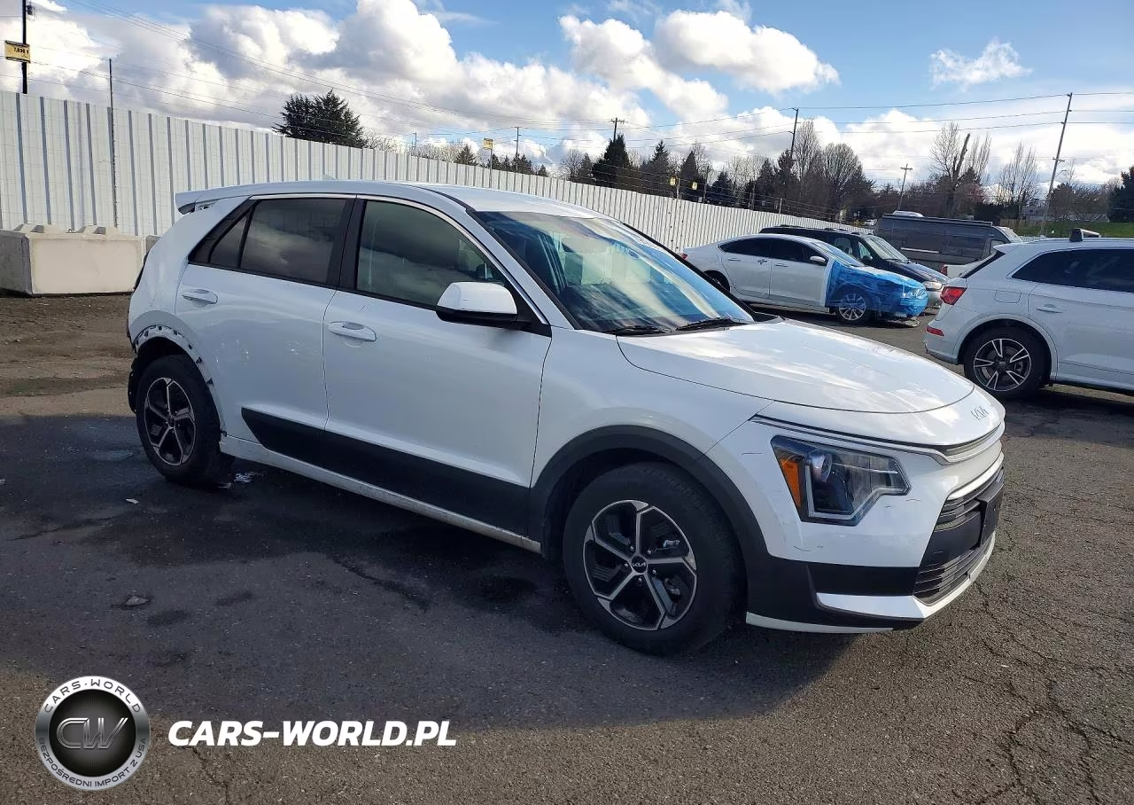 2025 Kia Niro Lx VIN:KNDCP3LE0S5257070 - 4