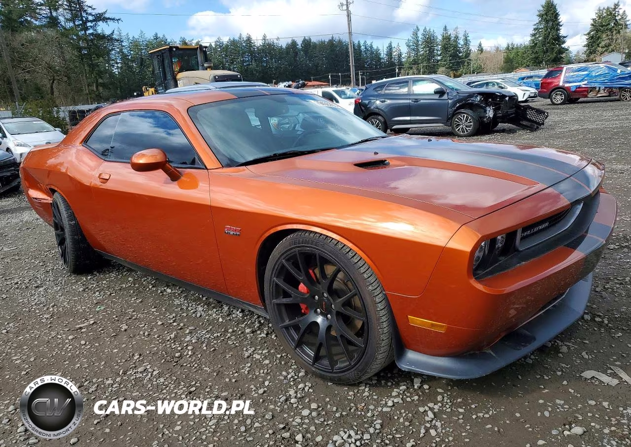 2011 Dodge Challenger Srt-8 VIN:2B3CJ7DJ4BH526492 - 4