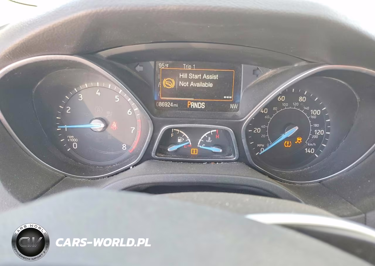 2018 Ford Focus Se VIN:1FADP3FE6JL311360 - 9