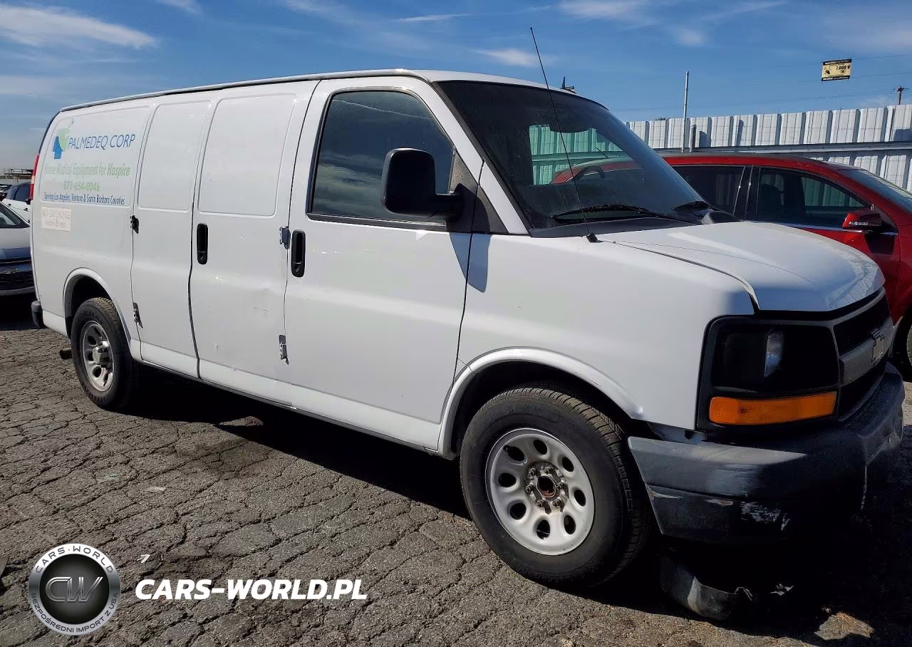 2014 Chevrolet Express G1500 Utility - Service Van VIN:1GCSGAFX7E1104050 - 4