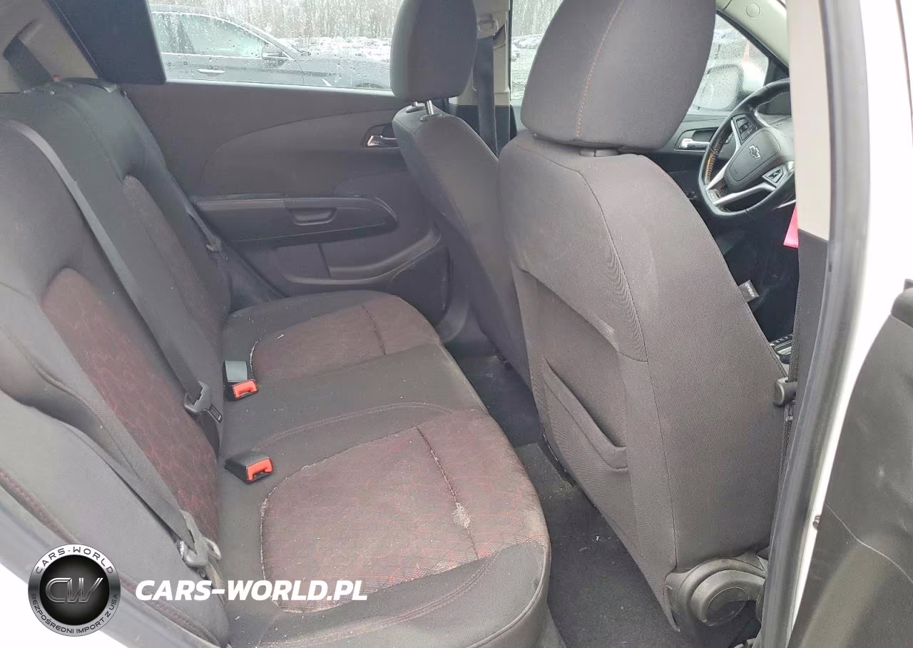 2019 Chev Sonic Lt VIN:1G1JD6SB4K4149770 - 10