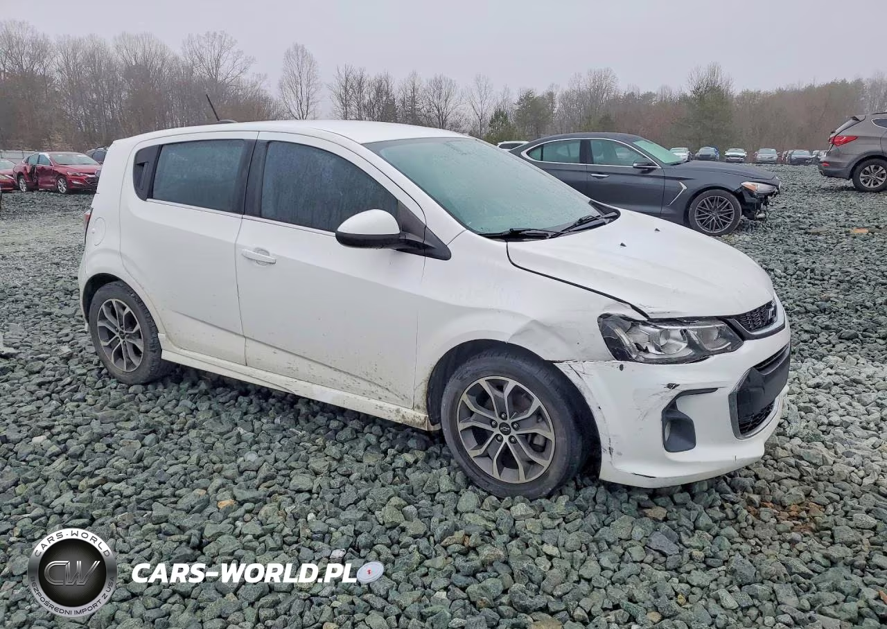 2019 Chev Sonic Lt VIN:1G1JD6SB4K4149770 - 4
