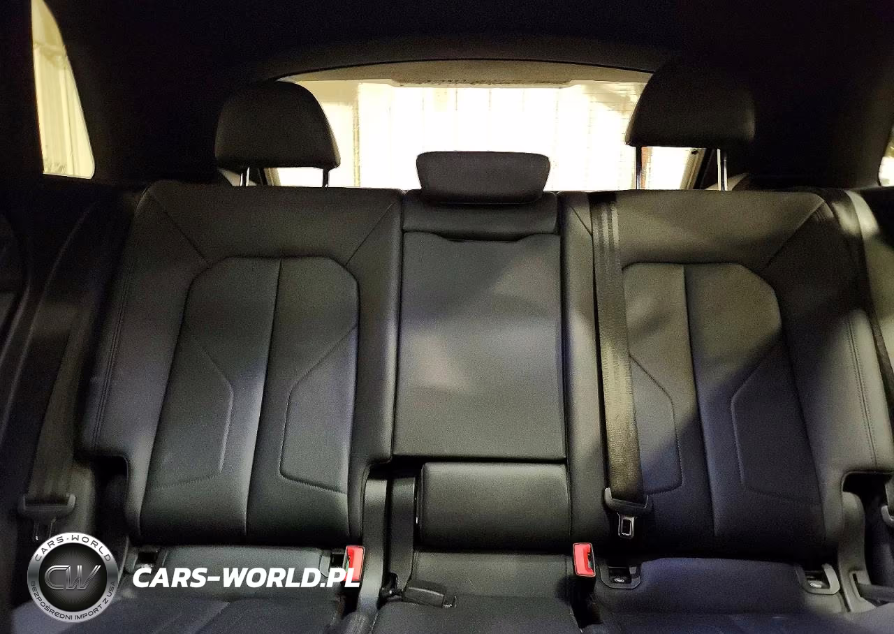 2020 Audi Q3 Premium VIN:WA1AECF32L1088423 - 10