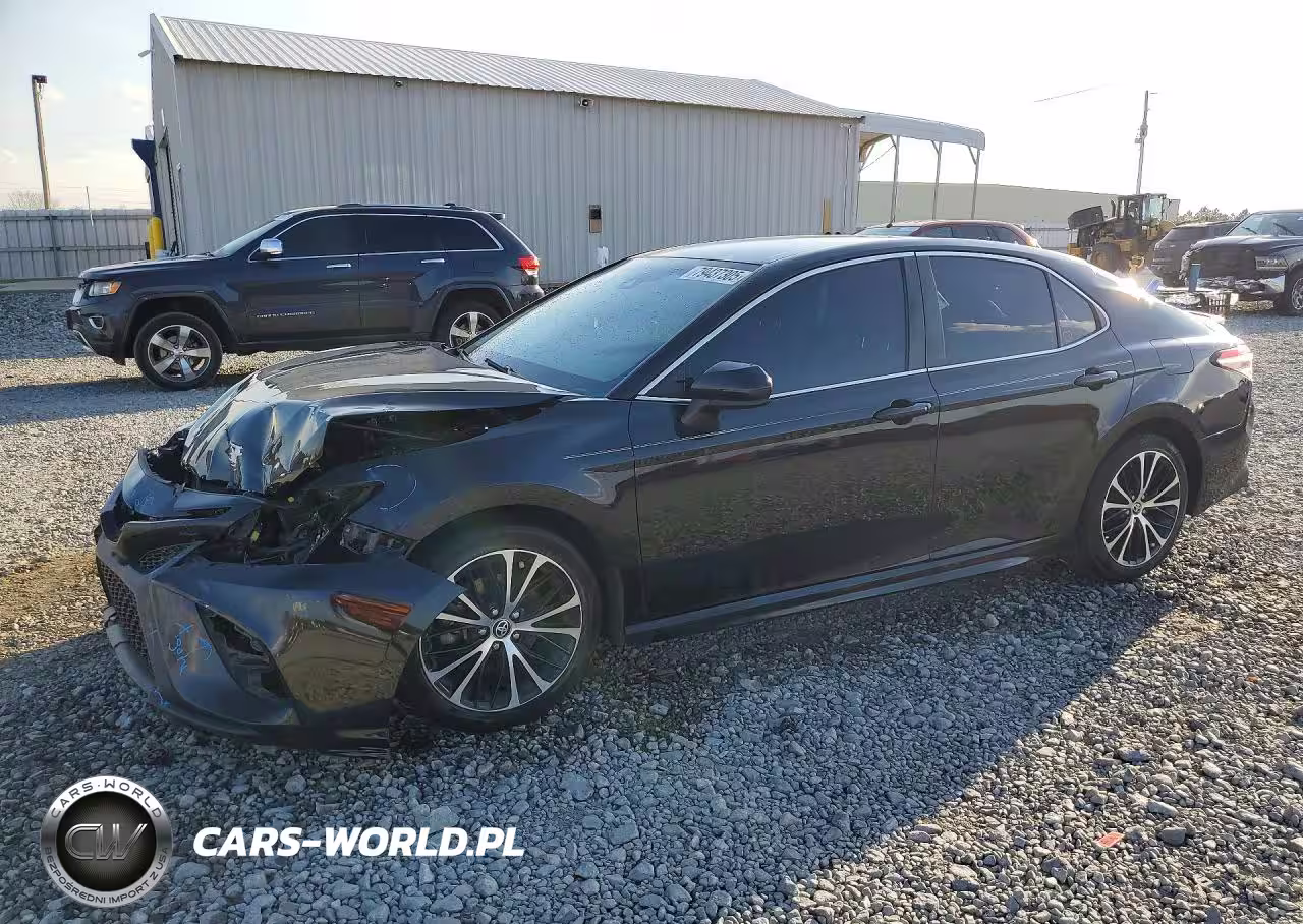 2020 Toyota Camry Se