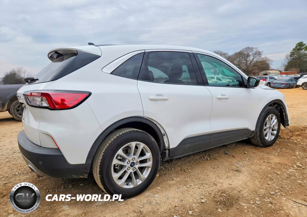 2022 Ford Escape Se VIN:1FMCU0G68NUB81016 - 3