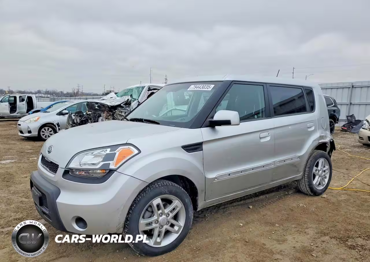 2010 Kia Soul +