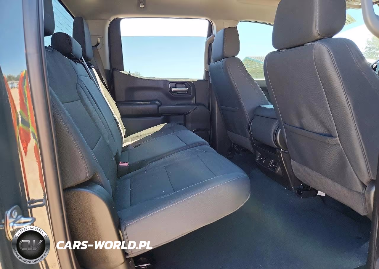 2025 Chevrolet Silverado K1500 Trail Boss Custom VIN:3GCUKCED2SG376271 - 10