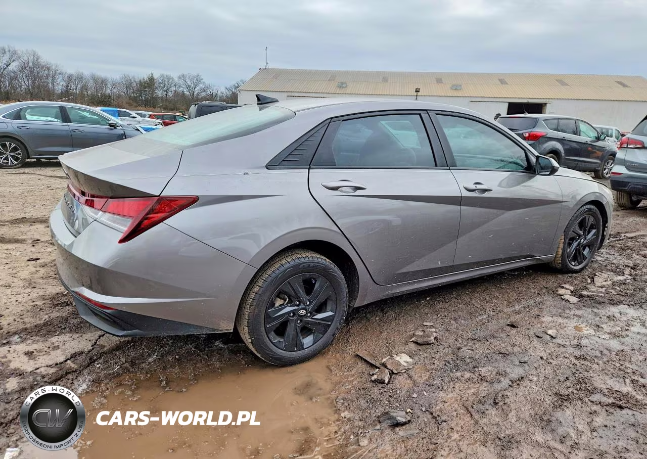 2023 Hyundai Elantra Sel VIN:KMHLM4AG6PU512977 - 3