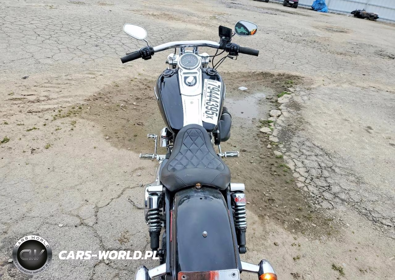2013 Harley-Davidson Fxdc Dyna Super Glide VIN:1HD1GV41XDC317979 - 6