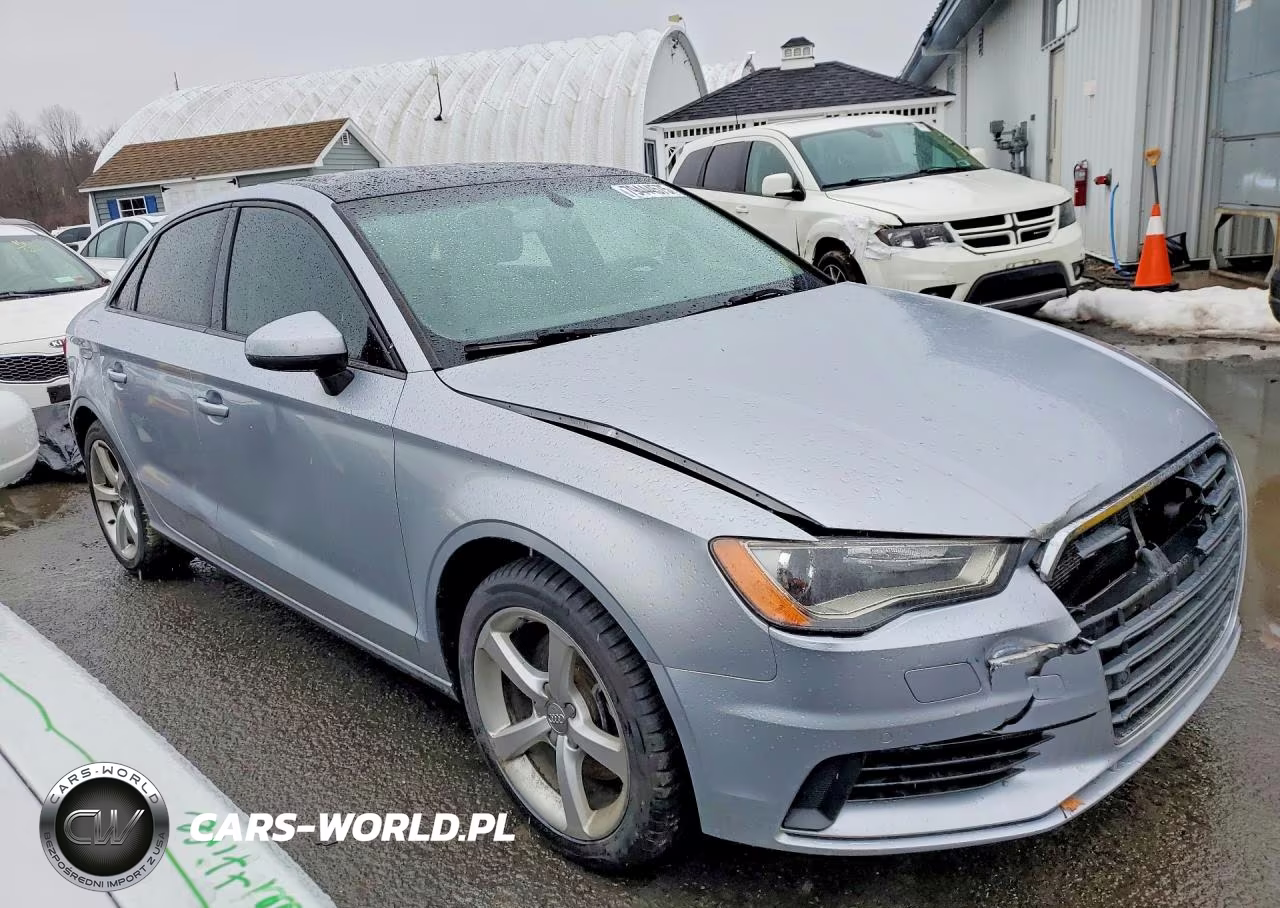 2015 Audi A3 Premium VIN:WAUBFGFFXF1050254 - 4