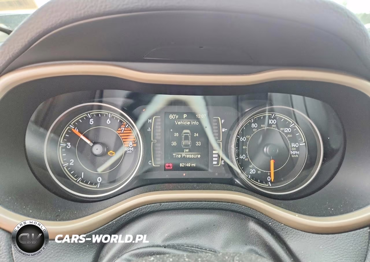 2018 Jeep Cherokee VIN:1C4PJLCX7JD528134 - 9