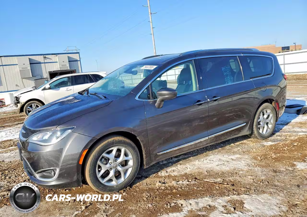 2020 Chrysler Pacifica Touring L