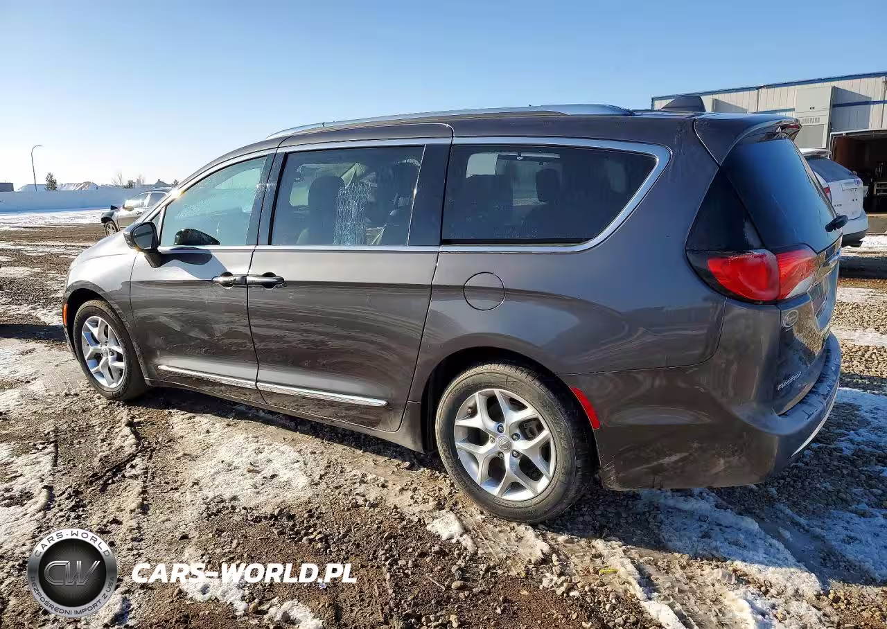 2020 Chrysler Pacifica Touring L VIN:2C4RC1BG4LR109893 - 2