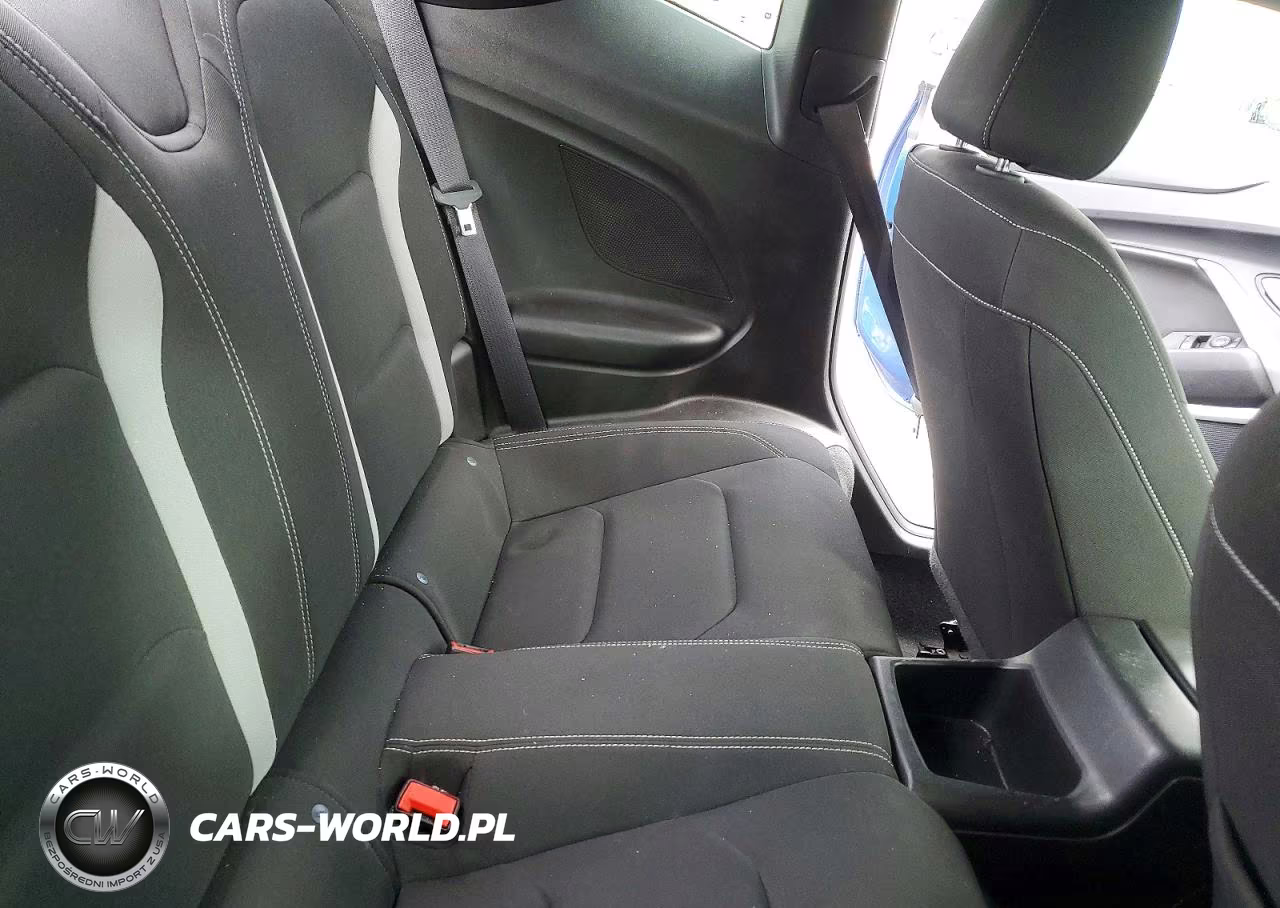 2023 Chevrolet Camaro Ls VIN:1G1FB1RX4P0145295 - 10