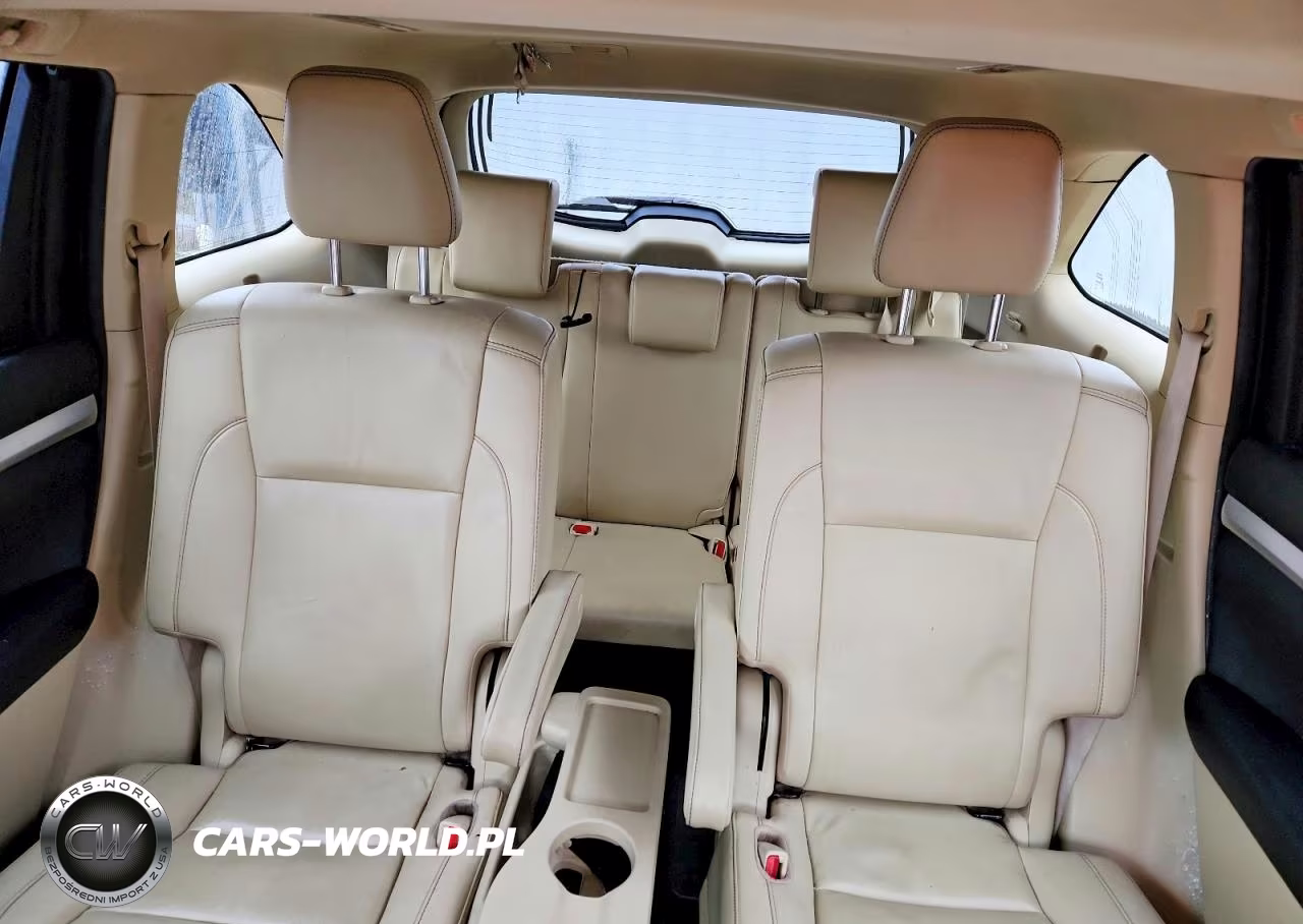 2019 Toyota Highlander Xle VIN:5TDJZRFH1KS708396 - 10