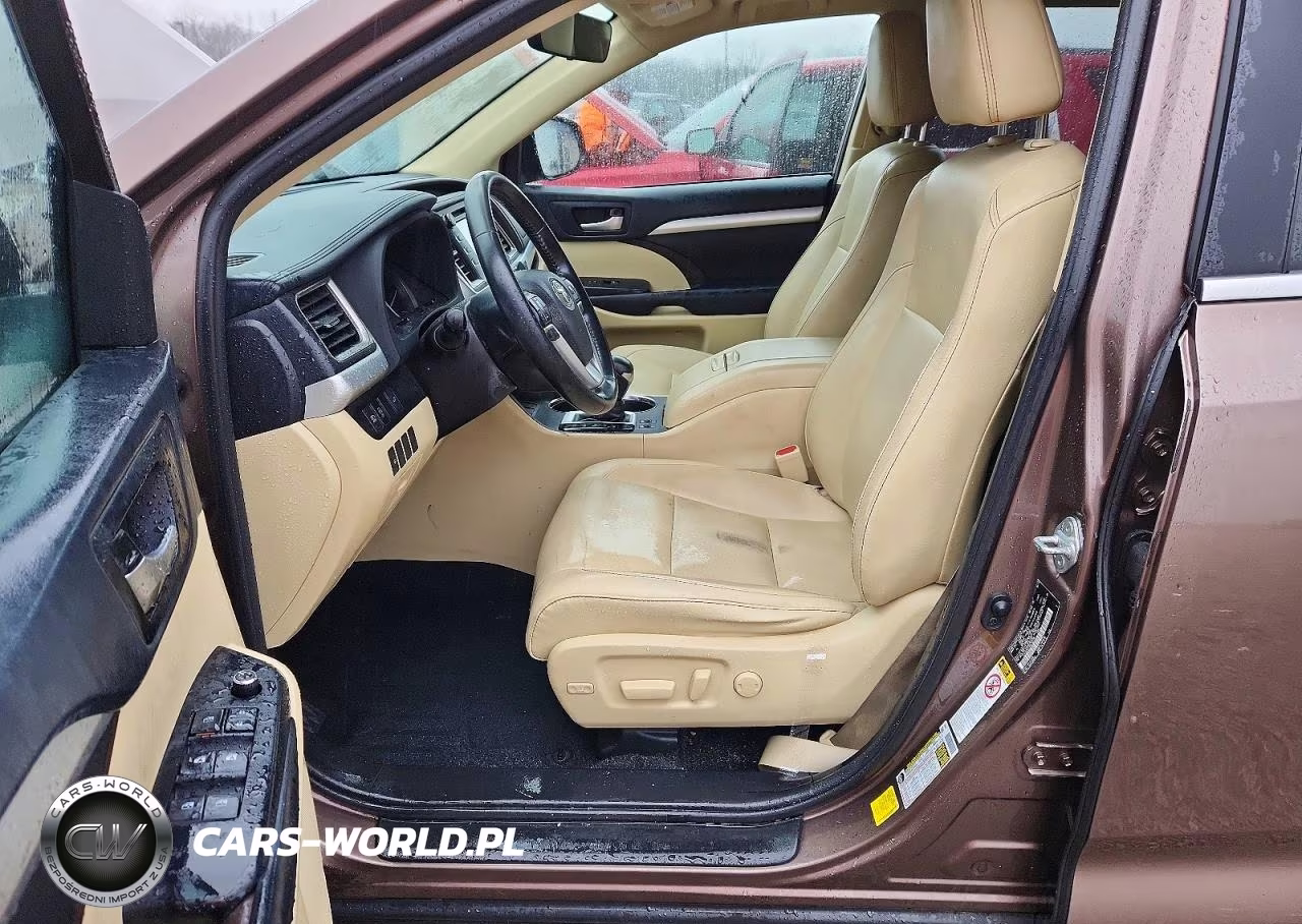 2019 Toyota Highlander Xle VIN:5TDJZRFH1KS708396 - 7