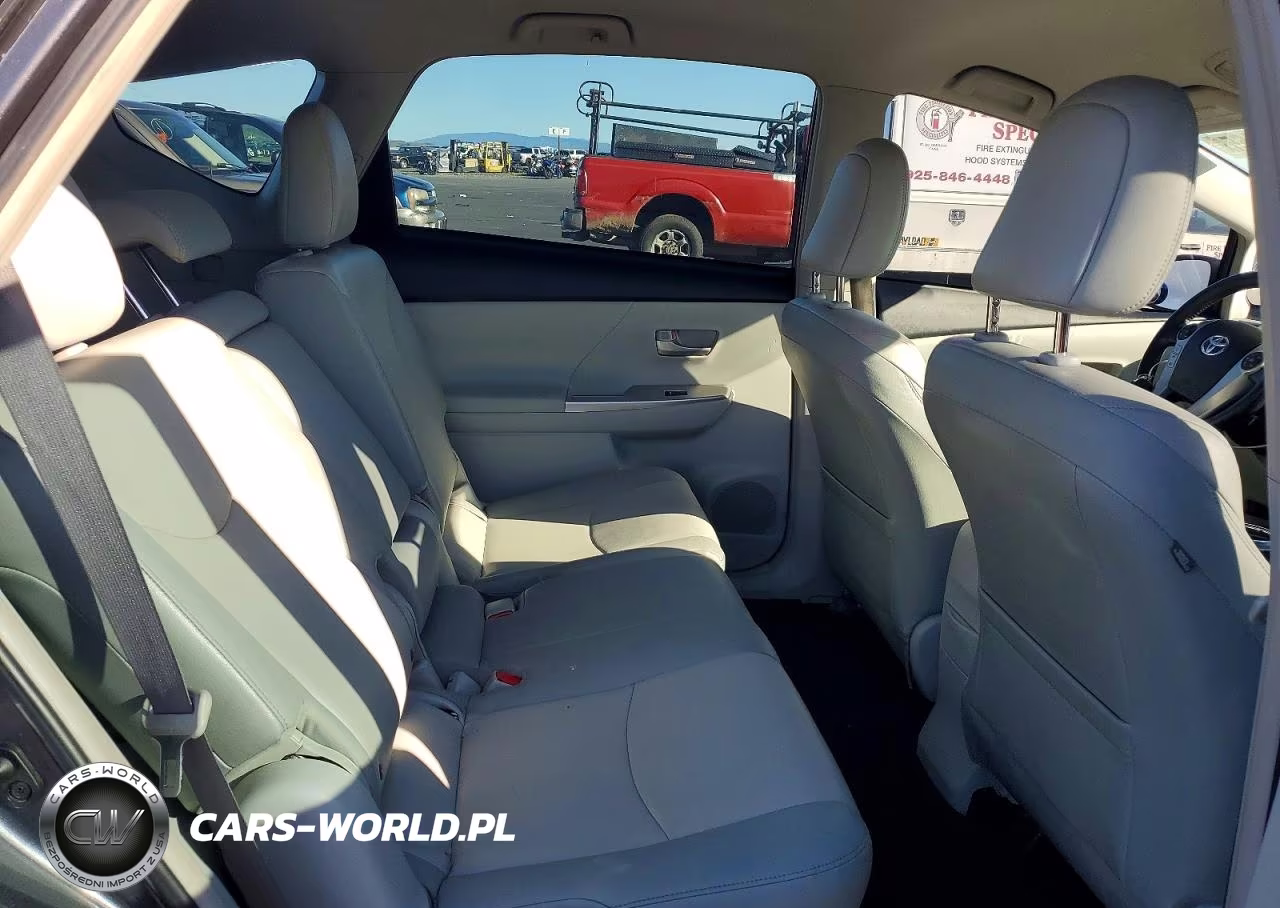 2013 Toyota Prius V Five VIN:JTDZN3EU0D3203075 - 10