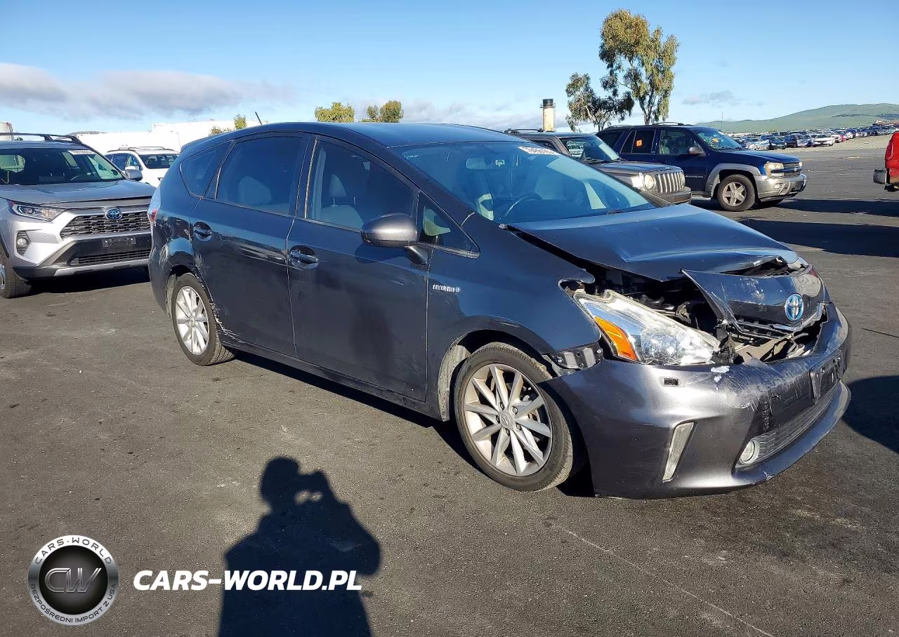 2013 Toyota Prius V Five VIN:JTDZN3EU0D3203075 - 4