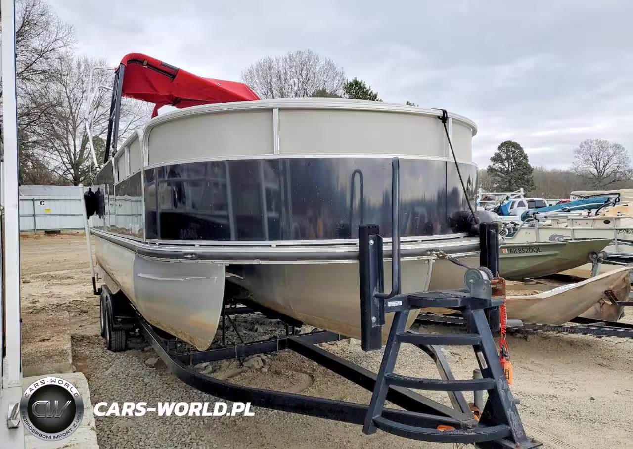 2005 Land Landau H30 - Boat