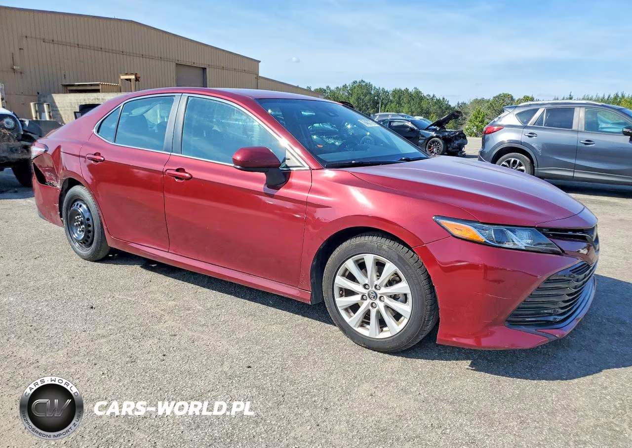 2019 Toyota Camry Le VIN:4T1B11HK9KU782551 - 4