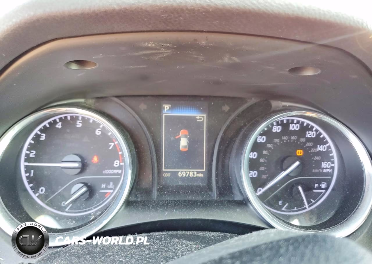 2019 Toyota Camry Le VIN:4T1B11HK9KU782551 - 9