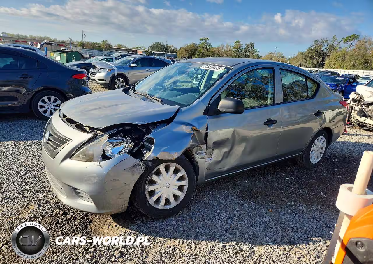 2013 Nissan Versa 1.6 S