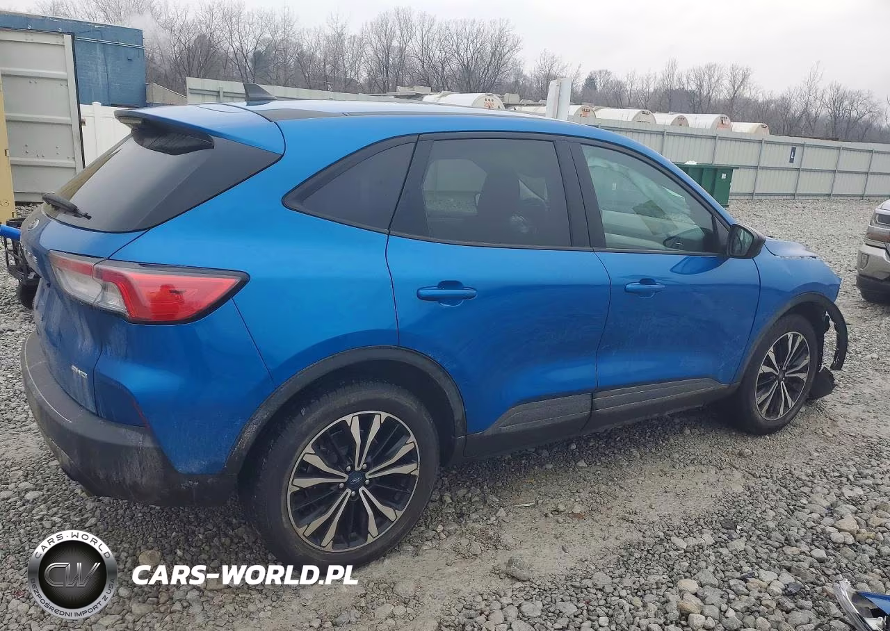 2021 Ford Escape Se VIN:1FMCU9G60MUA20355 - 3
