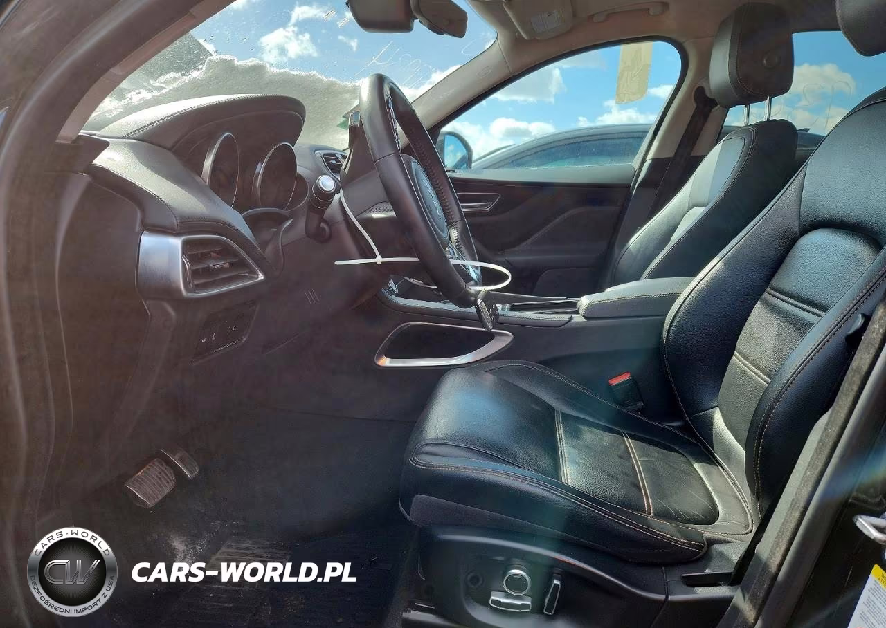 2019 Jaguar F-Pace Prestige VIN:SADCK2FXXKA359154 - 7