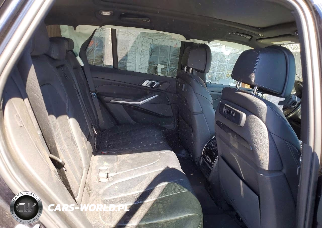 2019 BMW X5 xDrive50I VIN:5UXJU2C54KLN64830 - 10