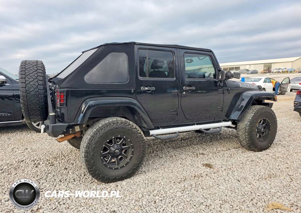 2013 Jeep Wrangler VIN:1C4HJWEG8DL640311 - 3