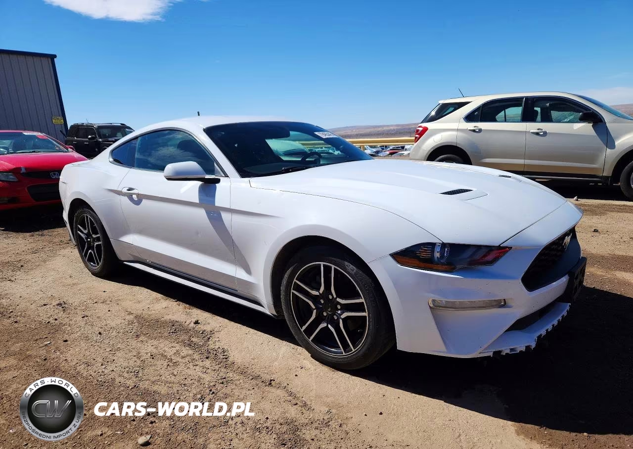 2018 Ford Mustang VIN:1FA6P8TH3J5126756 - 4