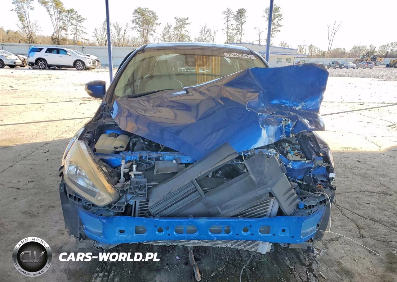 2018 Ford Focus Titanium VIN:1FADP3J23JL220690 - 5