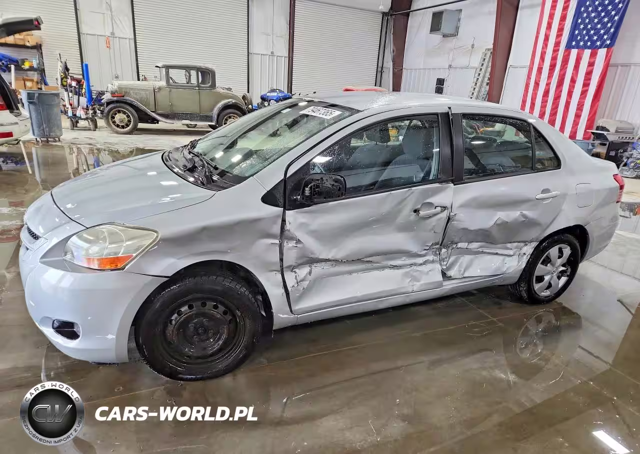 2007 Toyota Yaris Base