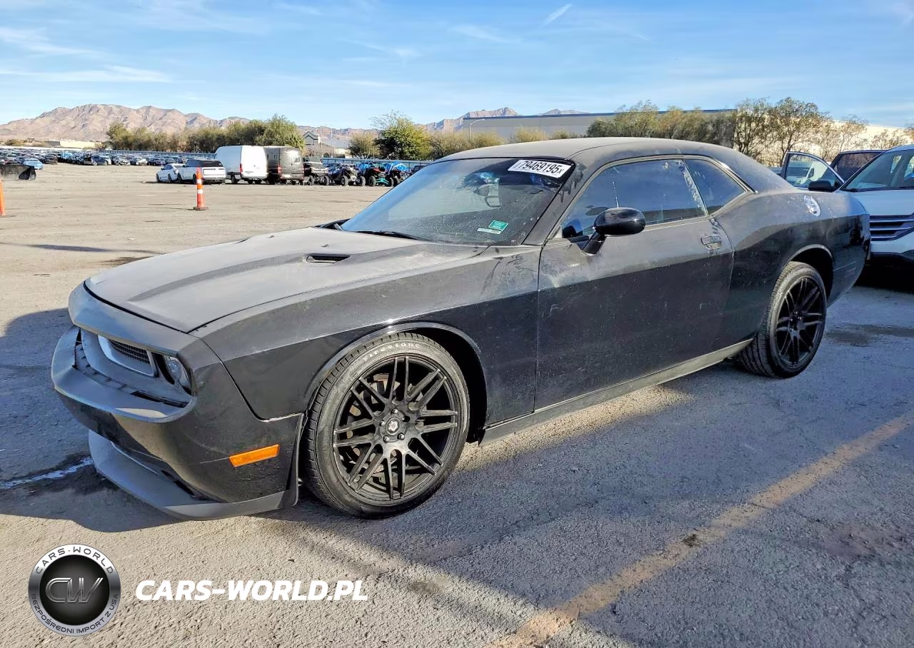 2014 Dodge Challenger Base