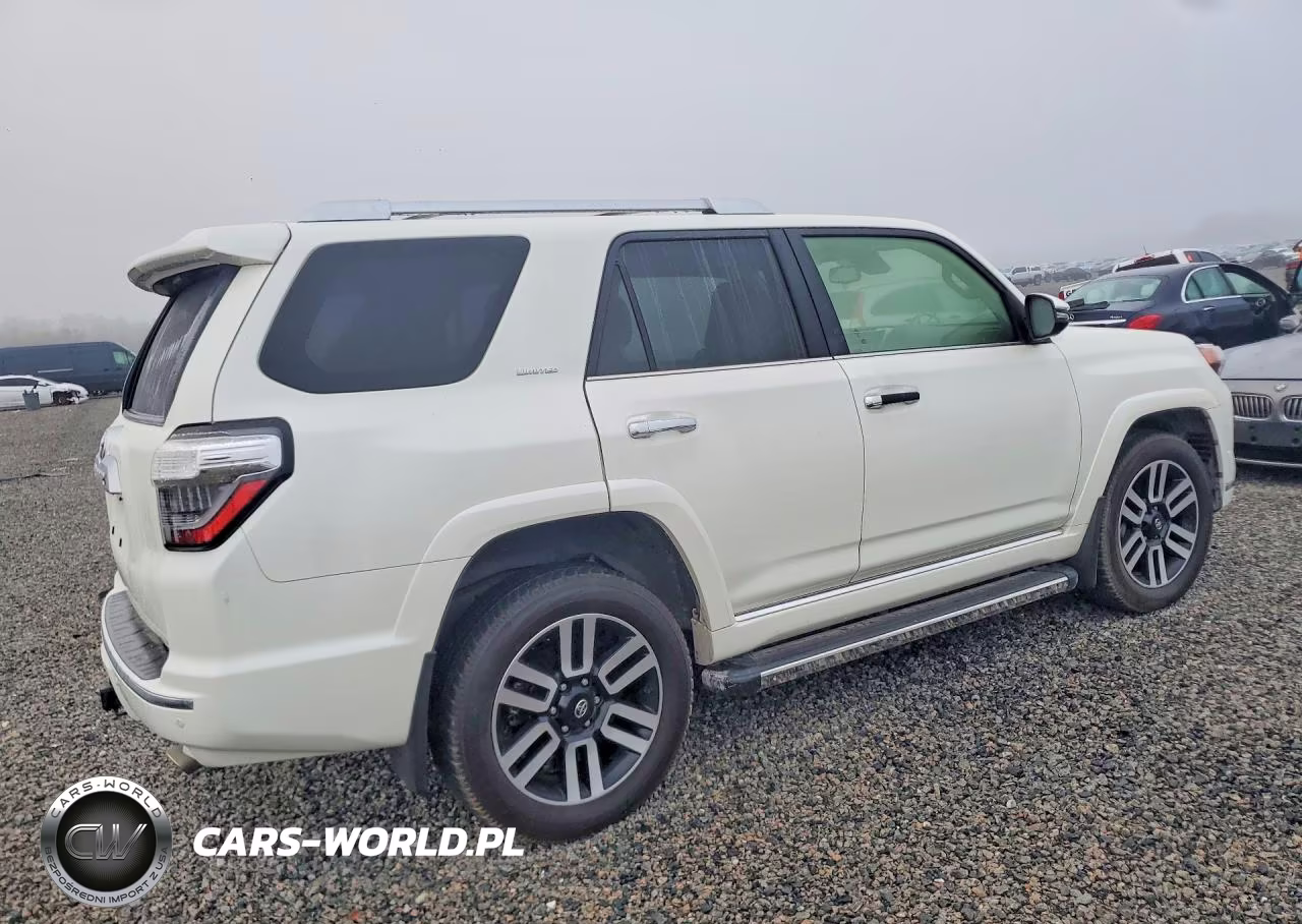 2023 Toyota 4Runner Limited VIN:JTEKU5JR2P6175246 - 3