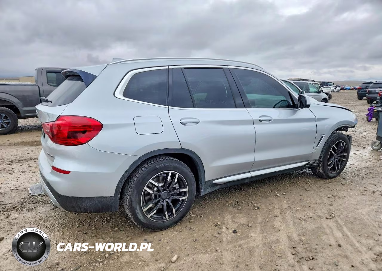 2019 BMW X3 xDrive30I VIN:5UXTR9C50KLR08964 - 3