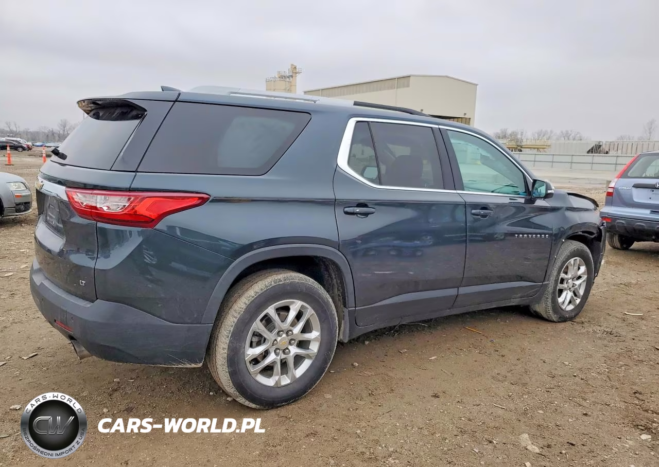 2018 Chevrolet Traverse Lt VIN:1GNERGKW5JJ255106 - 3